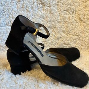 Vintage Ellen Tracy Black Suede Heels